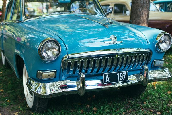 Style été : sublimez vos tenues décontractées avec des bracelets en cuir ! astuces de mode indispensables